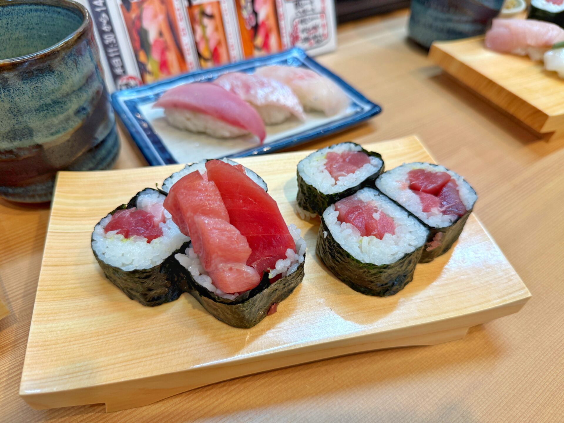 さいたま市大宮区「立ち寿司 アカマル」大宮に爆誕！まるで市場の立ち食い寿司