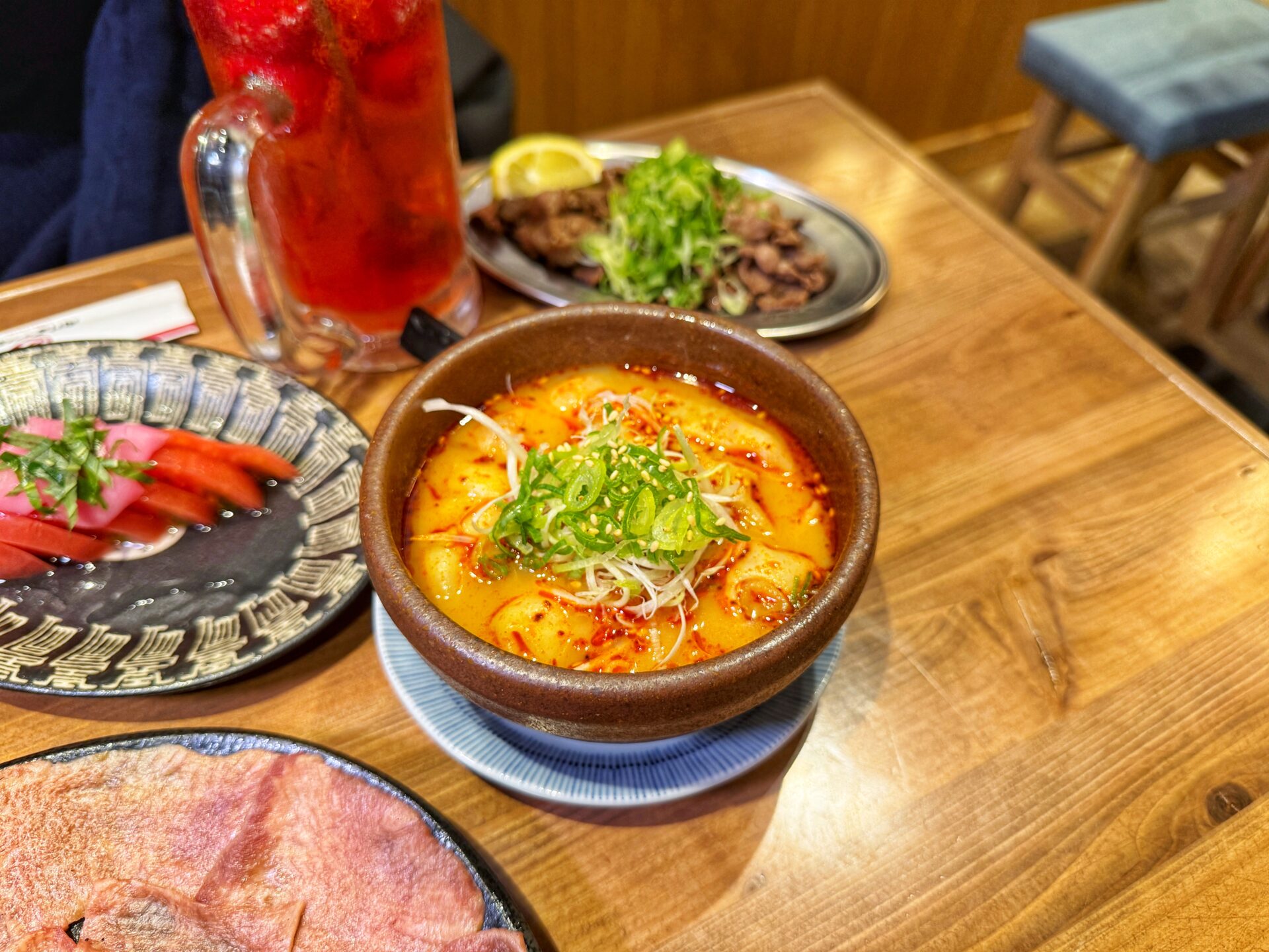 さいたま市「餃子酒場 肉汁とっつぁん大宮店」コスパ崩壊…変幻自在な餃子食べ放題の新店