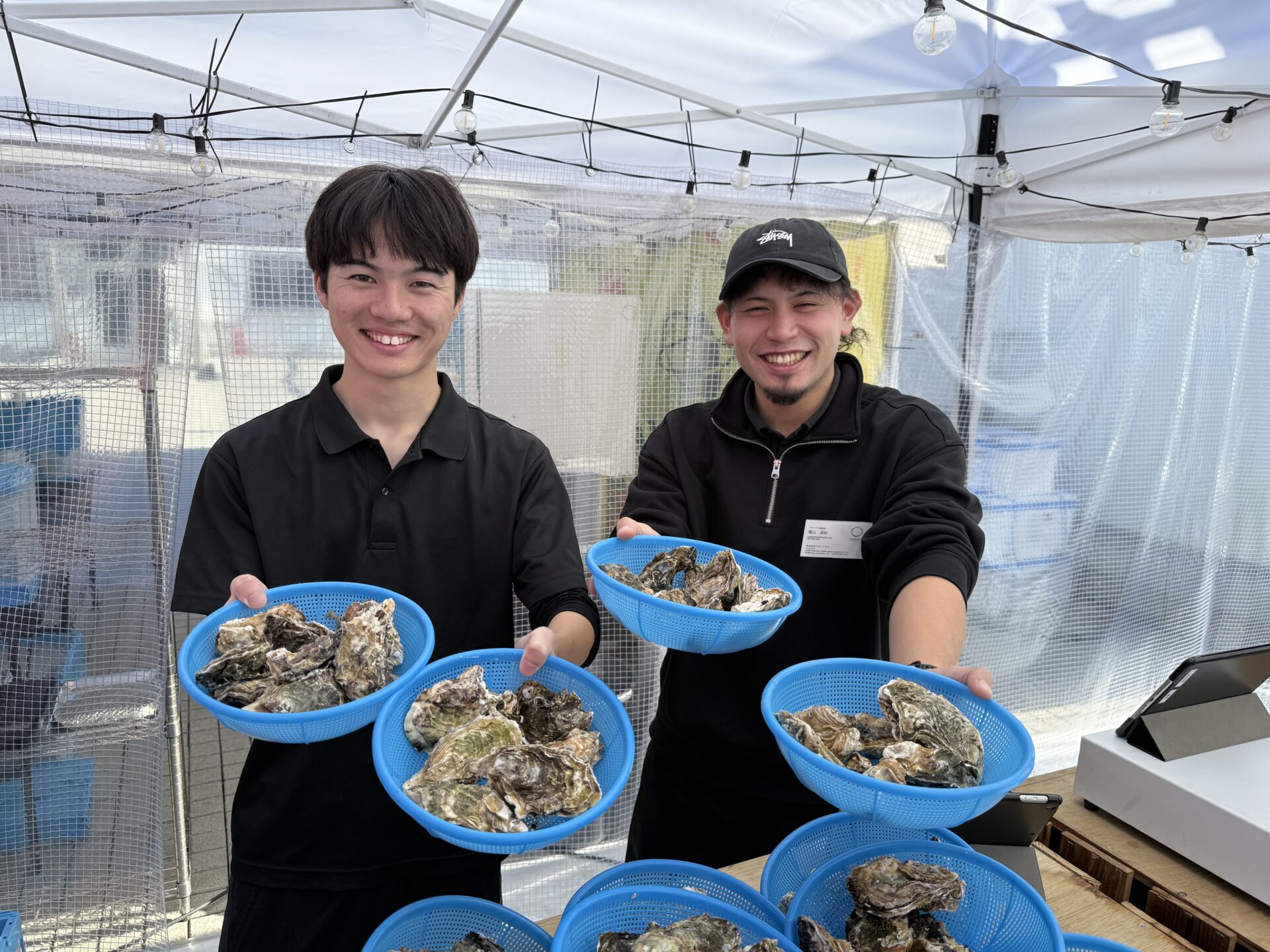 熊谷市「牡蠣小屋かき太鼓 熊谷駅ビル店」青空の下で食べる牡蠣の食べ放題は3月29日まで