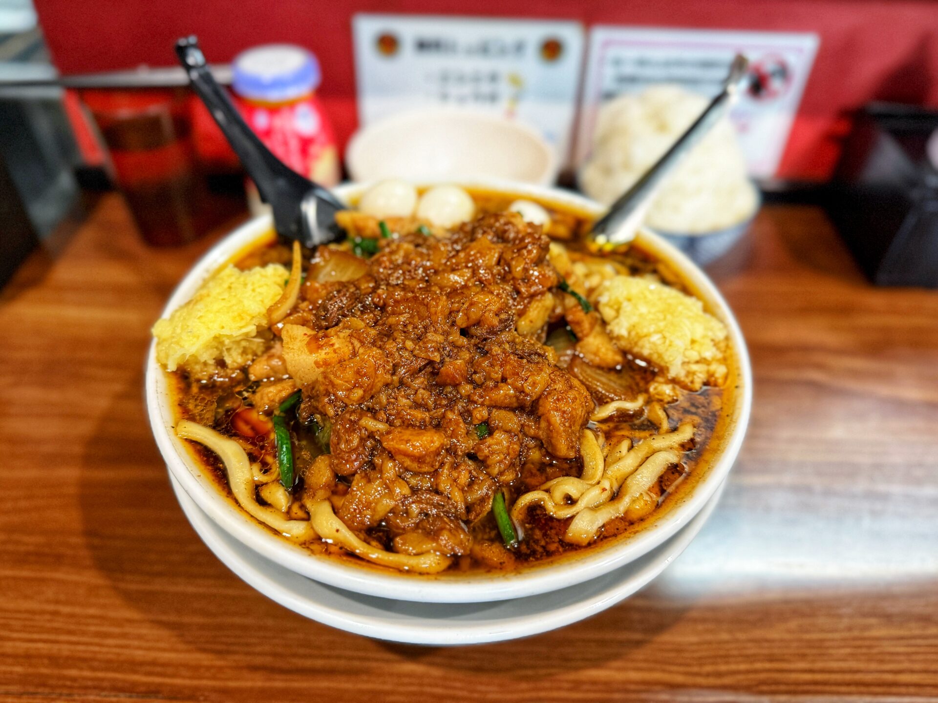 熊谷市「元祖スタミナ満点らーめんすず鬼 熊谷うえちゃん店」背徳感の頂点を体感してきた