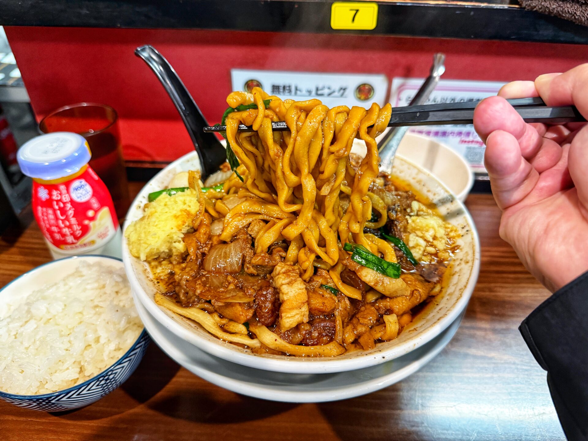 熊谷市「元祖スタミナ満点らーめんすず鬼 熊谷うえちゃん店」背徳感の頂点を体感してきた