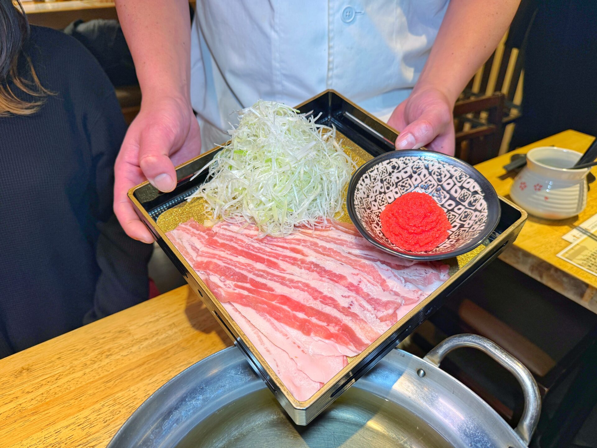 戸田市「魚介と串焼き 魚吉鳥吉」埼玉ではここだけ…ネギ明太豚しゃぶ&レア鯵フライが絶品